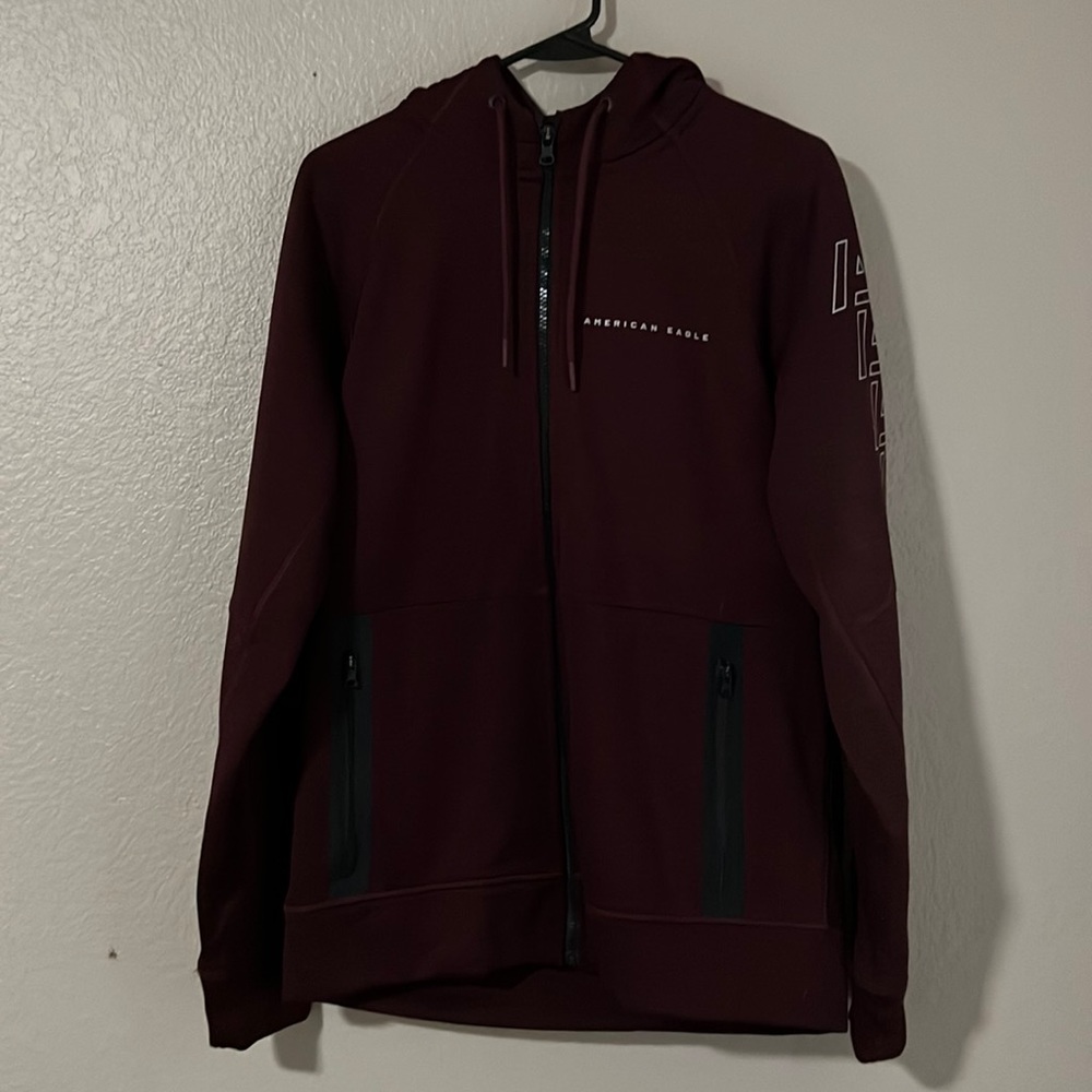 Maroon American eagle zip up jacket, M